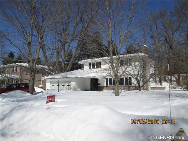 247 Imperial Cir, Rochester, NY 14617 photo 1