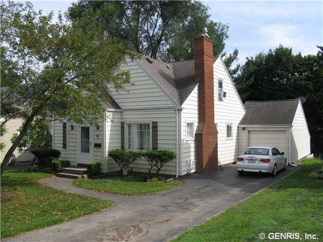 77 Heberton Rd, Rochester, NY 14622 photo 1