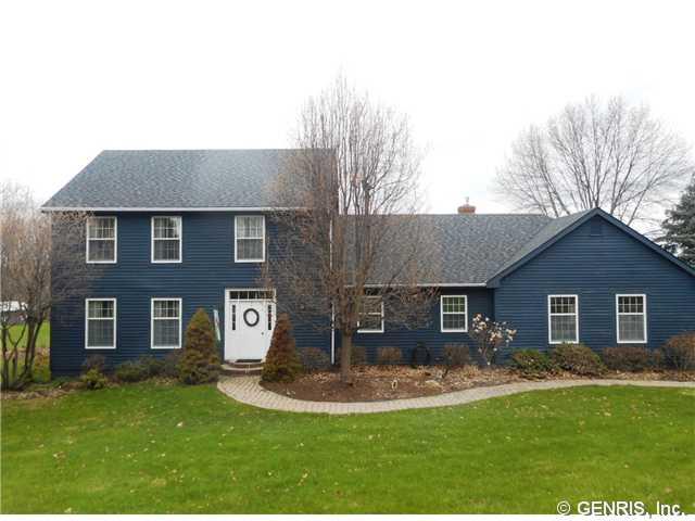 150 Langpap Rd, Honeoye Falls, NY 14472 photo 1