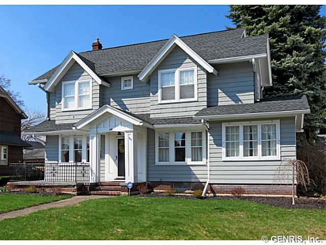 44 Hurstbourne Rd, Rochester, NY 14609 photo 1