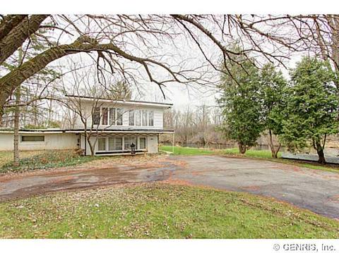 2 Walnut St S, Waterloo, NY 13165 photo 3