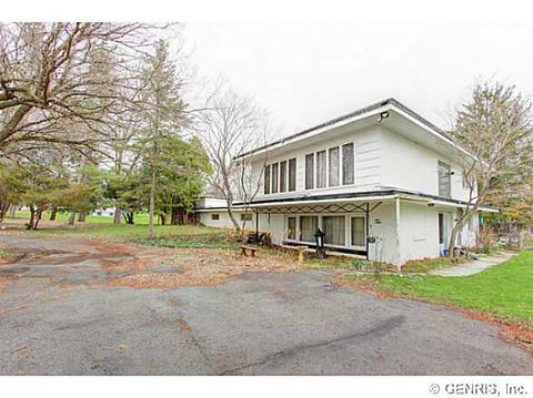 2 Walnut St S, Waterloo, NY 13165 photo 2
