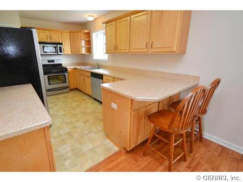 24 Leith Ln, Parma, NY 14468 photo 7
