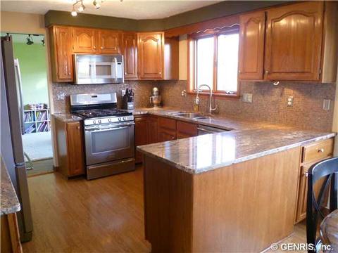 588 Bromley Rd, Riga, NY 14428 photo 5