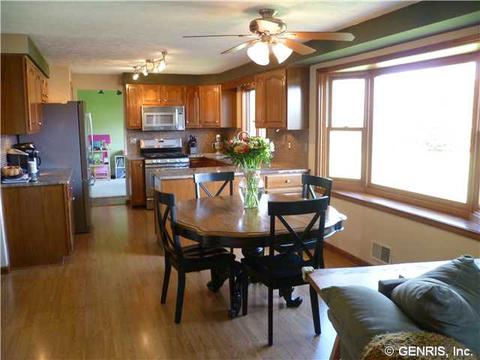588 Bromley Rd, Riga, NY 14428 photo 4