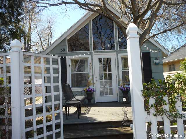 39 Bateau Ter, Rochester, NY 14617 photo 1