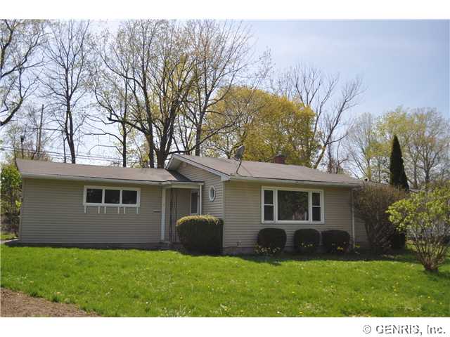 5 Parkview Ter, Rochester, NY 14617 photo 1