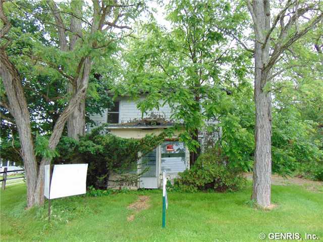 9677 Back St, Dundee, NY 14837 photo 1