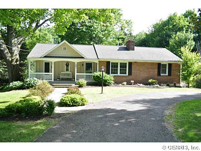 691 Herman Rd, Webster, NY 14580 photo 1