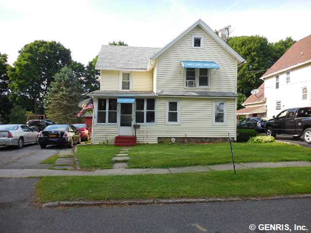 14 Pine St, Perry, NY 14530 photo 1