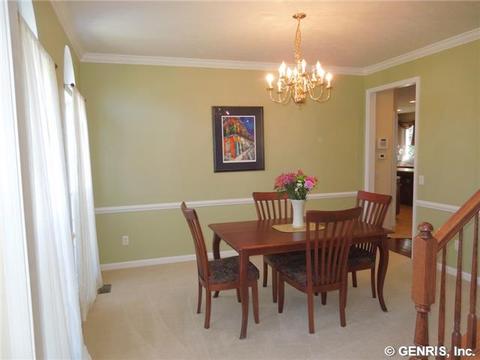 528 Robindale Dr, Webster, NY 14580 photo 9