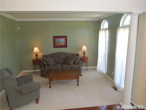 528 Robindale Dr, Webster, NY 14580 photo 6