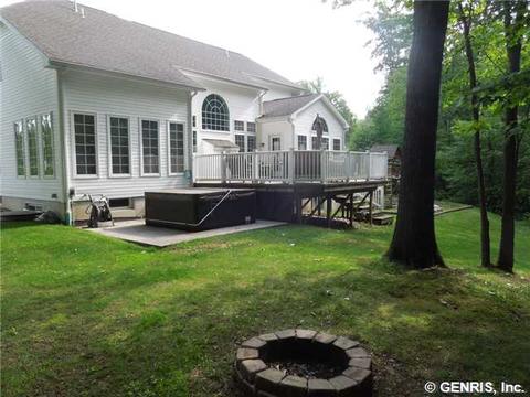 528 Robindale Dr, Webster, NY 14580 photo 14