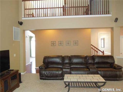 528 Robindale Dr, Webster, NY 14580 photo 7