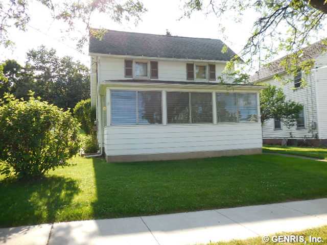 24 Walnut St, Perry, NY 14530 photo 1