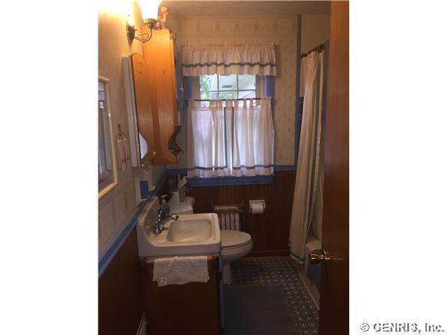 489 Pineview Dr, Webster, NY 14580 photo 9
