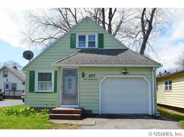 477 Crossfield Rd, Rochester, NY 14609 photo 1