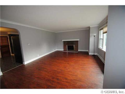 1240 State Rd, Webster, NY 14580 photo 2