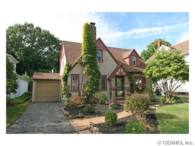 357 Winona Blvd, Rochester, NY 14617 photo 1