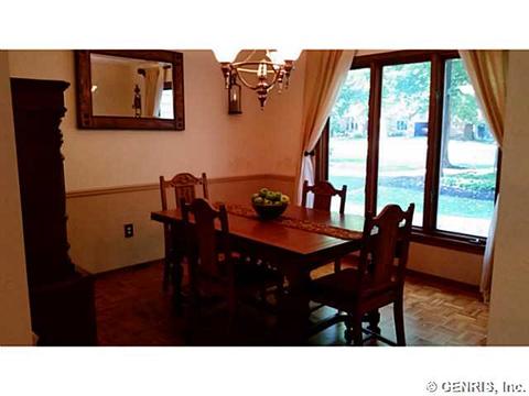 811 Coventry Dr, Webster, NY 14580 photo 9