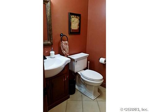 811 Coventry Dr, Webster, NY 14580 photo 11