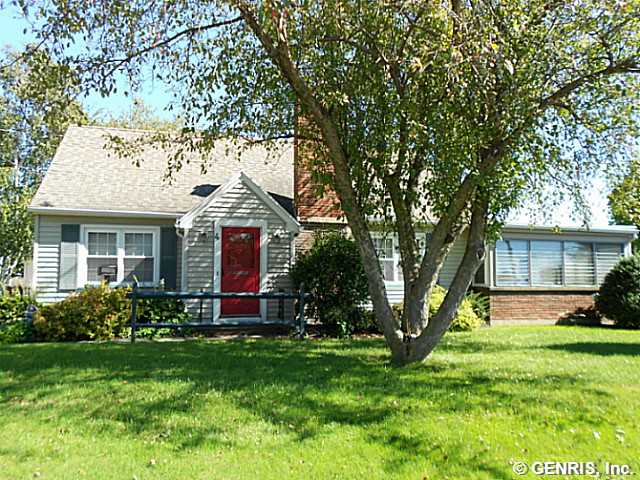 4 Perrigo St, Rochester, NY 14609 photo 1