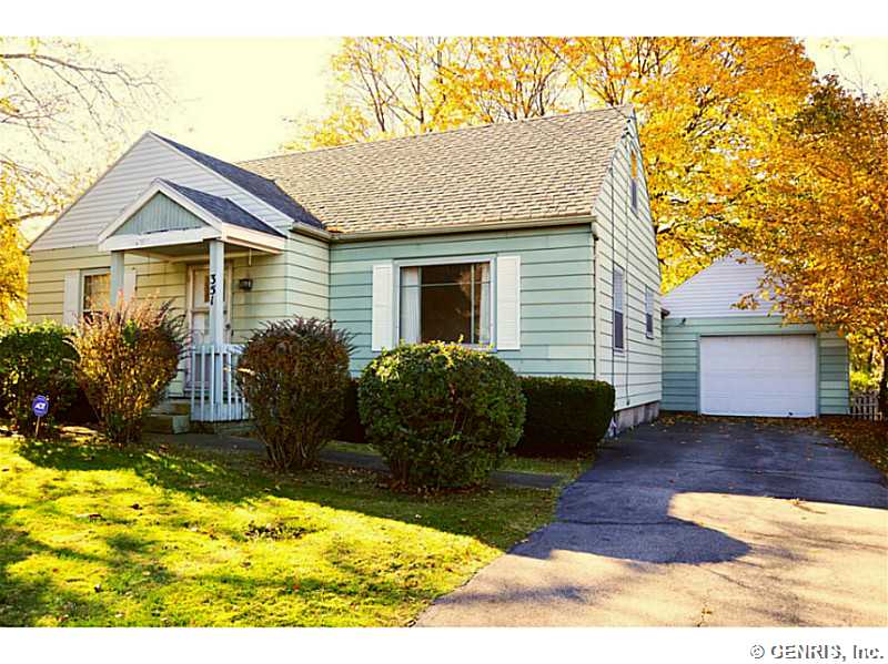 351 Knapp Ave, Rochester, NY 14609 photo 1