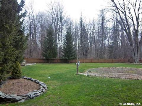 280 Webster Rd, Webster, NY 14580 photo 11