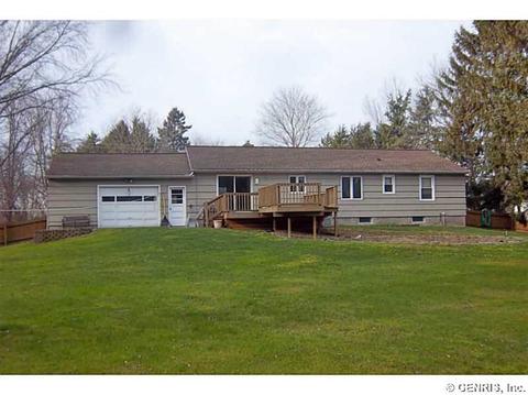 280 Webster Rd, Webster, NY 14580 photo 2