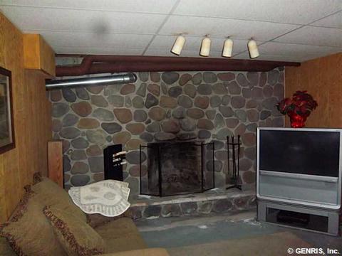 280 Webster Rd, Webster, NY 14580 photo 10