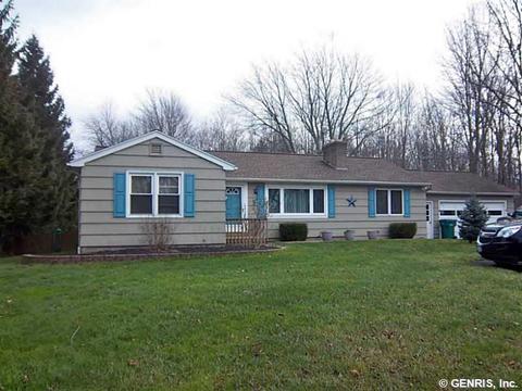 280 Webster Rd, Webster, NY 14580 photo 1