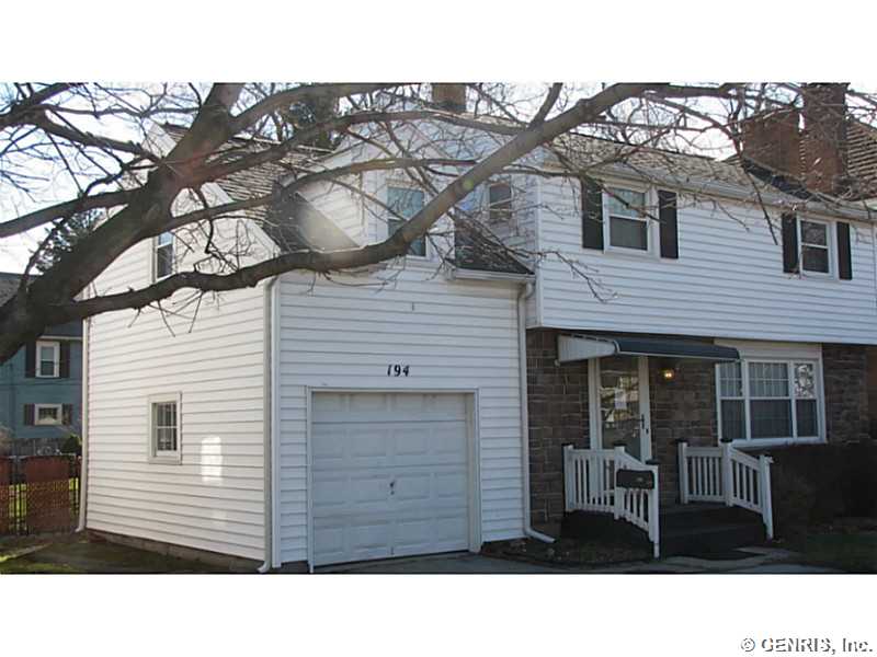 194 Cooper Rd, Rochester, NY 14617 photo 1