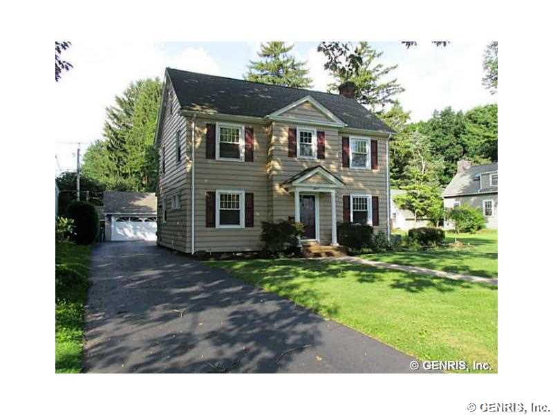 407 Sagamore Dr, Rochester, NY 14617 photo 1