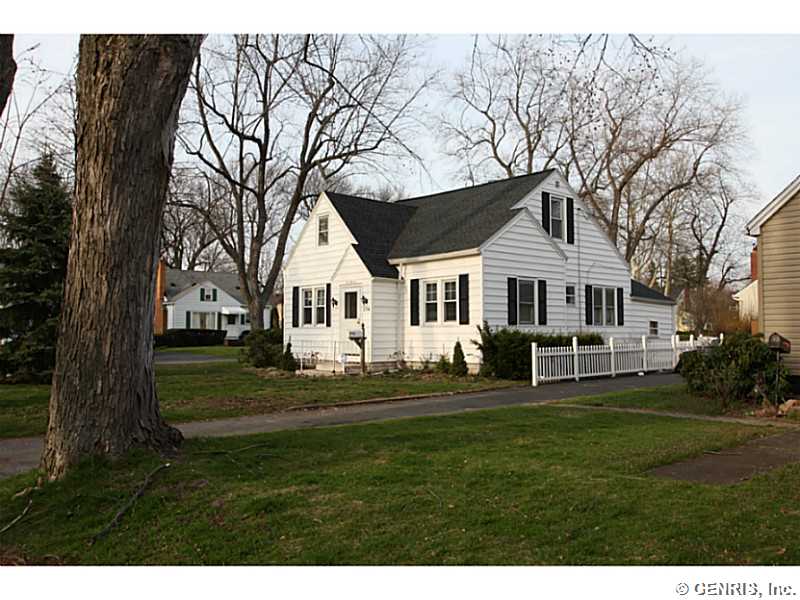 254 Walzer Rd, Rochester, NY 14622 photo 1