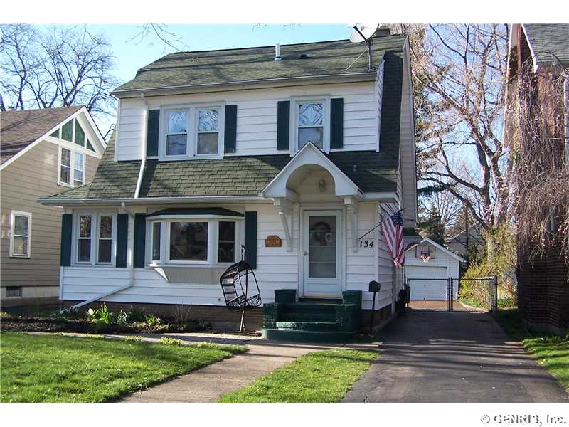 134 Armstrong Ave, Rochester, NY 14617 photo 1