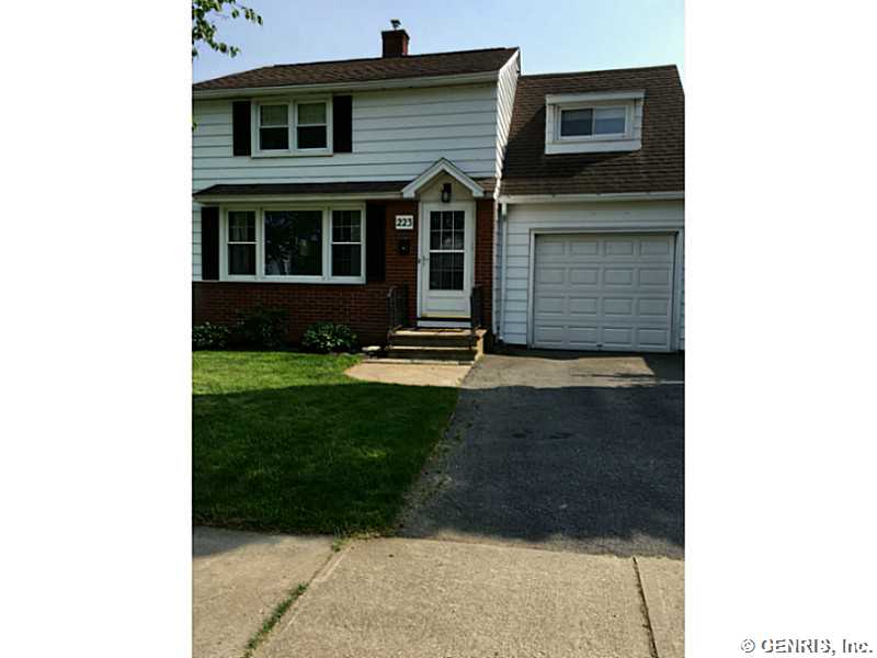 223 Harwick Rd, Rochester, NY 14609 photo 1