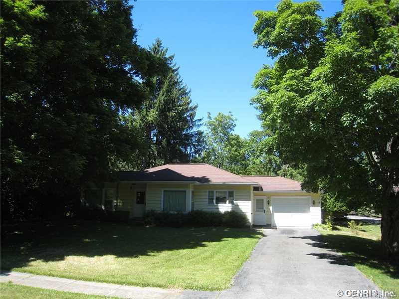 32 Pratt Rd, Manchester, NY 14504 photo 1