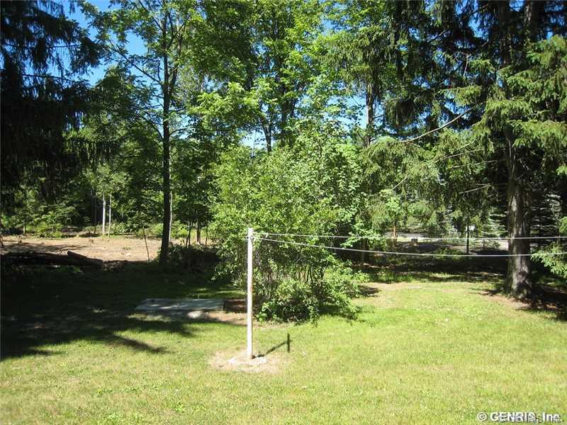 32 Pratt Rd, Manchester, NY 14504 photo 4