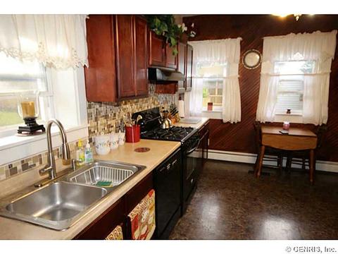 8 Eagle St, Mount Morris, NY 14510 photo 13