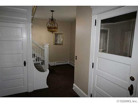 8 Eagle St, Mount Morris, NY 14510 photo 4