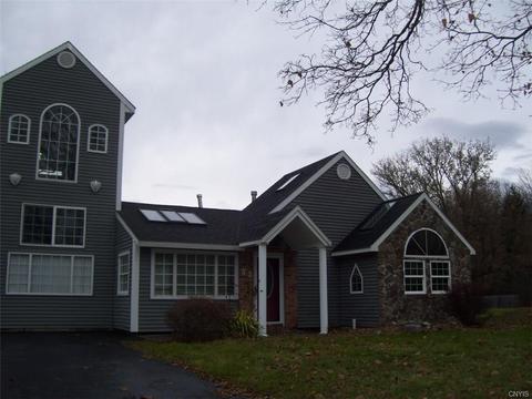 33 Devonshire Rd, Syracuse, NY 13212 photo 1
