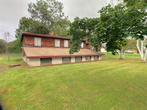 292 Peter Scott Rd, Schroeppel, NY 13132 photo 1