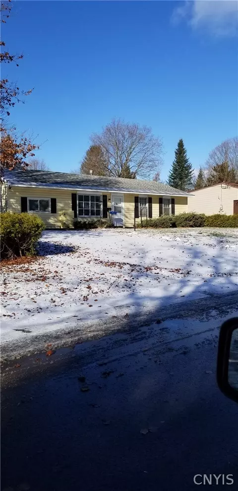 405 Richmond Rd, Utica, NY 13502