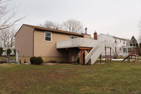 709 N Center St, East Syracuse, NY 13057 photo 2