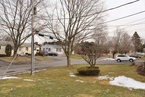 709 N Center St, East Syracuse, NY 13057 photo 11