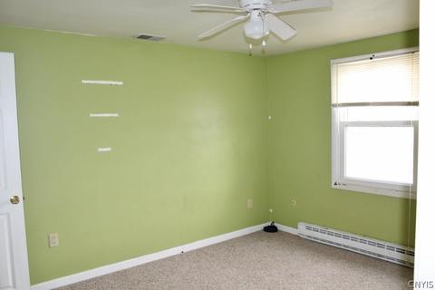 709 N Center St, East Syracuse, NY 13057 photo 18
