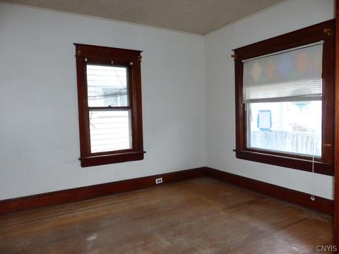 317 Expense St, Rome, NY 13440 photo 4