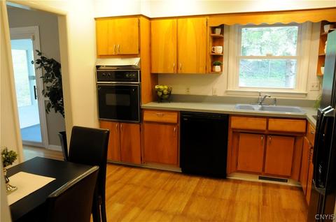 212 Ardsley Dr, Syracuse, NY 13214 photo 12