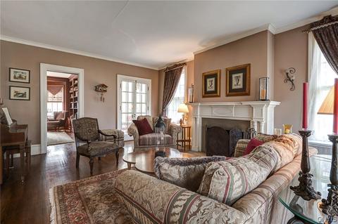 6 Brattle Rd, Syracuse, NY 13203 photo 8
