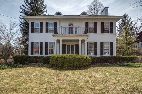 6 Brattle Rd, Syracuse, NY 13203 photo 1